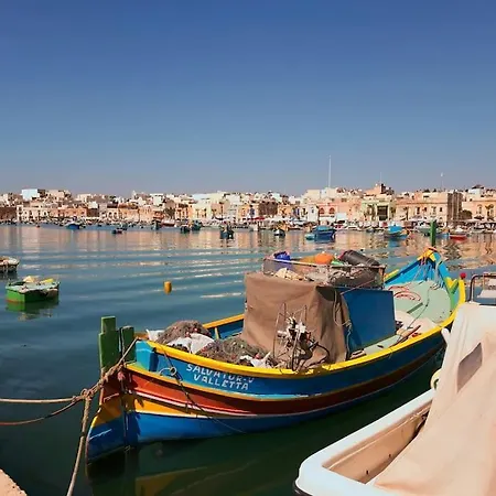 Apartman Charming 2br In The Heart Of By 360 Estates Marsaxlokk