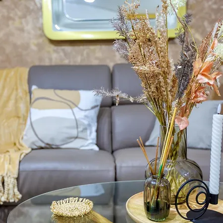 Apartman Charming 2br In The Heart Of By 360 Estates