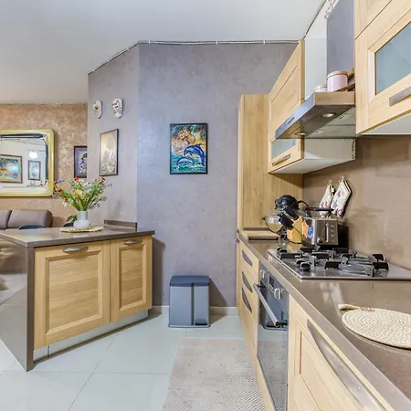 Charming 2br In The Heart Of By 360 Estates