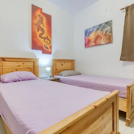 Daire Charming 2br In The Heart Of By 360 Estates